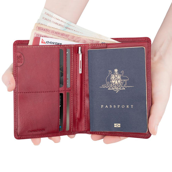 Cricket Passport Wallet - The Tourist